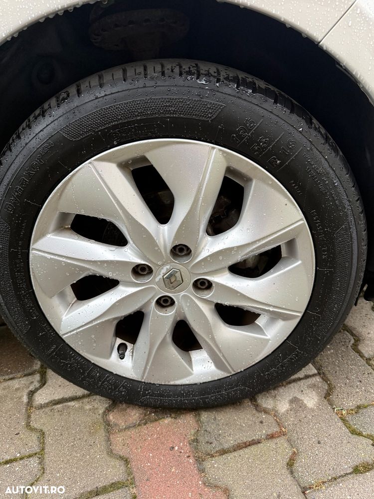 Renault ZOE - 10