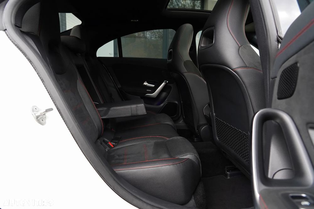 Mercedes-Benz CLA - 8