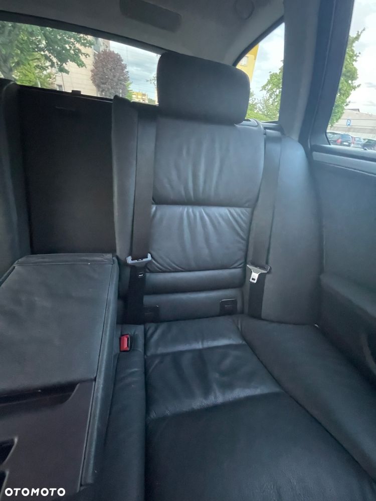 BMW Seria 5 525i - 12