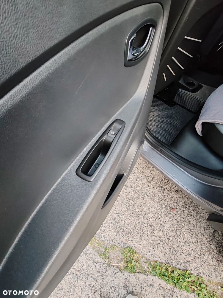 Renault Captur 1.5 dCi Energy Intens EU6 - 13