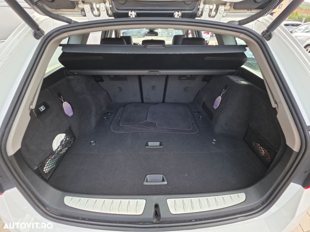 BMW Seria 3 320d xDrive Aut. Sport Line - 27