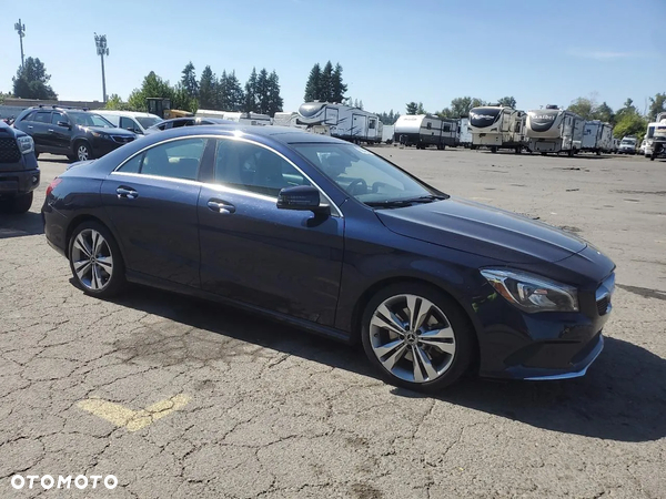 Mercedes-Benz CLA 250 4-Matic AMG Line