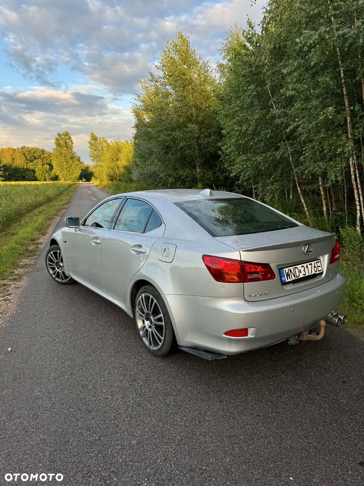 Lexus IS - 3