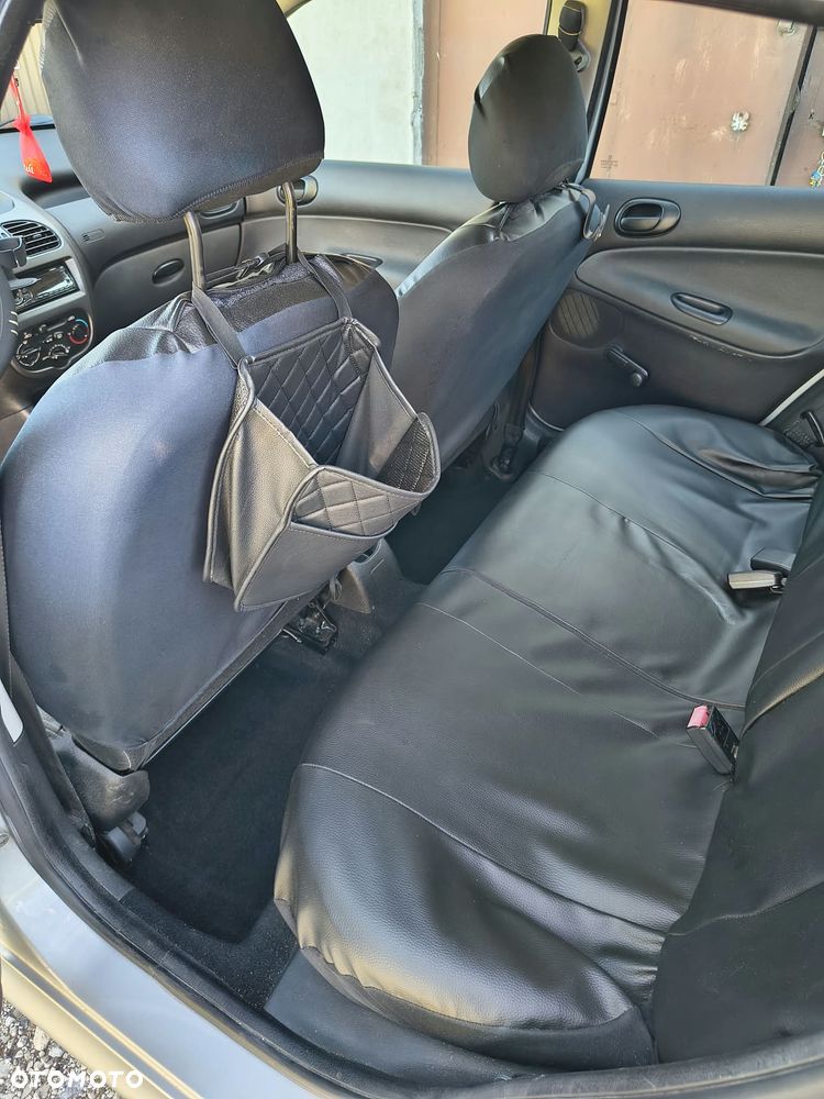 Peugeot 206 - 18
