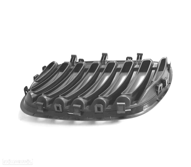 GRELHA BMW X5 E53 04-06 PRETO BRILHANTE - 2