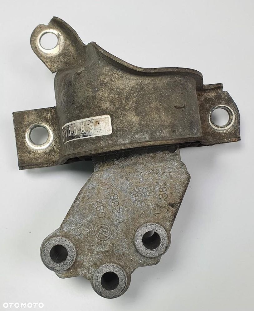 ŁAPA WSPORNIK PODUSZKA SILNIKA FIAT PANDA II 1.1 8V 46800409 - 1