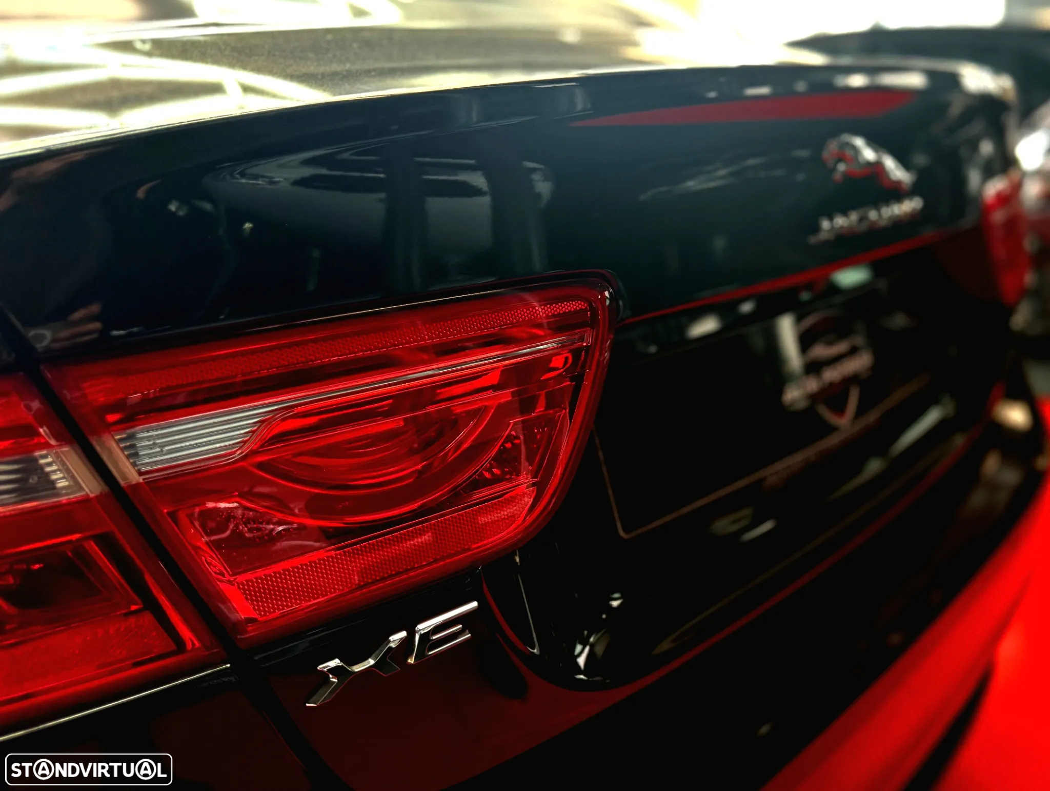Jaguar XE 2.0 D Prestige Aut. - 8