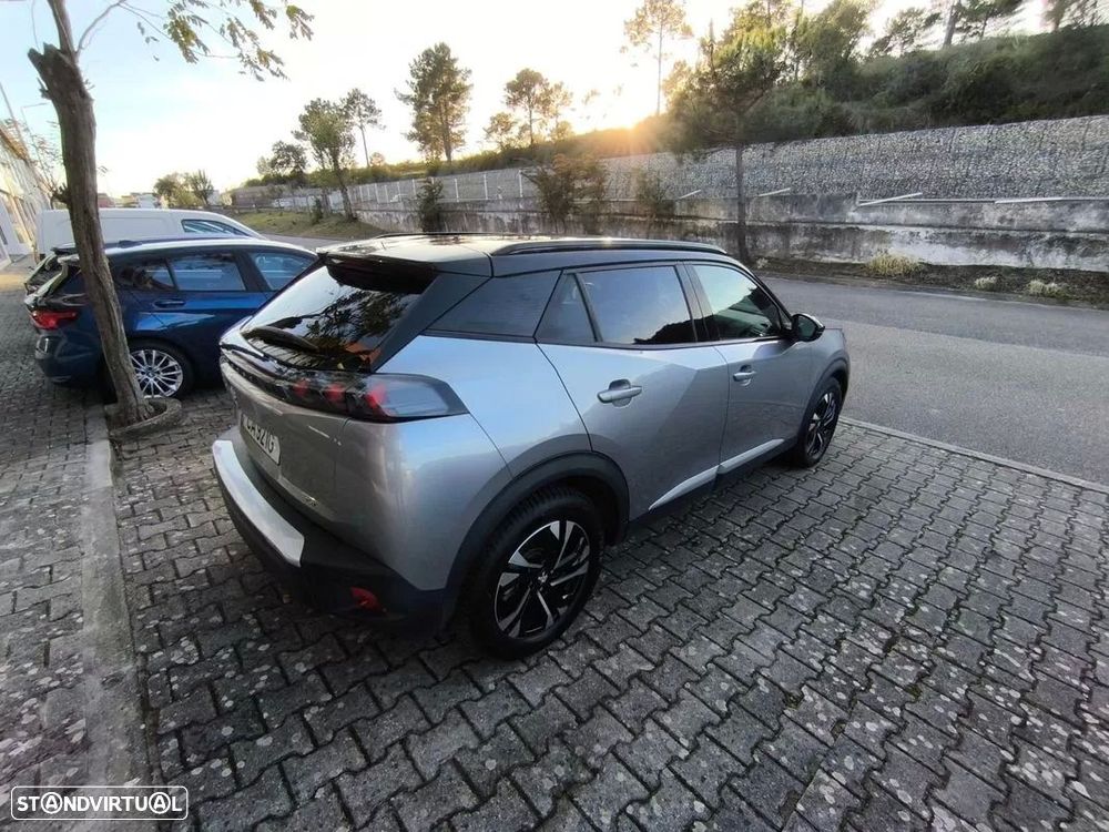 Peugeot e-2008 50 kWh GT - 3