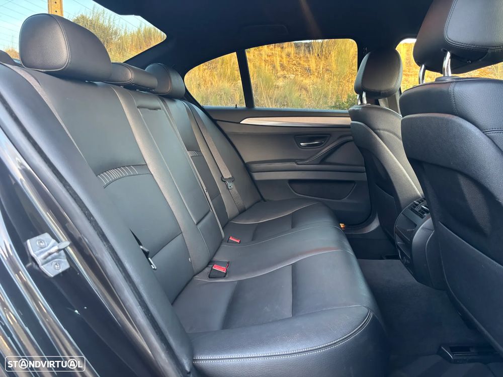 BMW 520 d Pack M Auto - 28