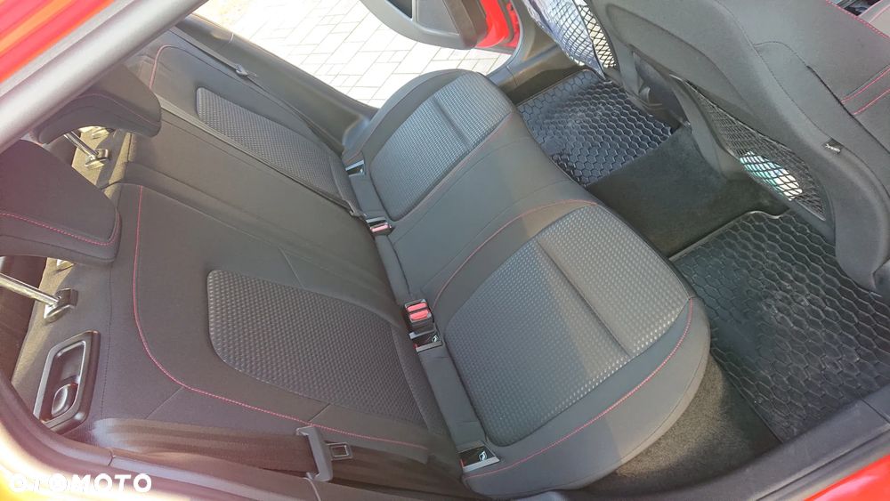 Ford Focus SW 1.5 EcoBoost S&S ST-LINE - 19