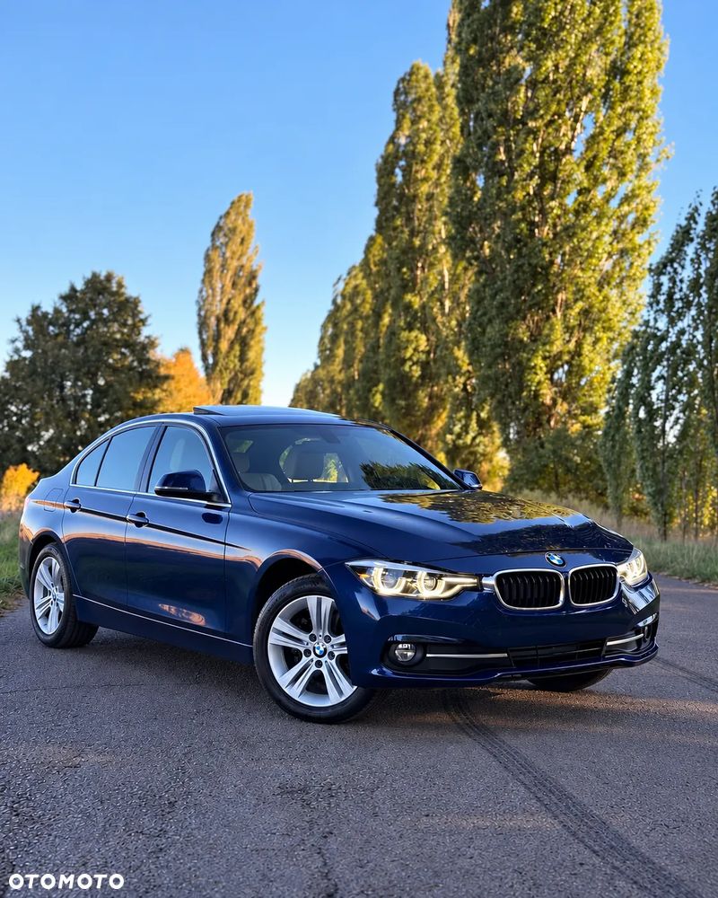 BMW Seria 3 330i Luxury Line sport - 2