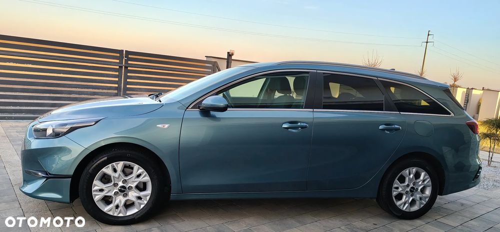 Kia Ceed ver-1-6-crdi-mhev-business-line - 4