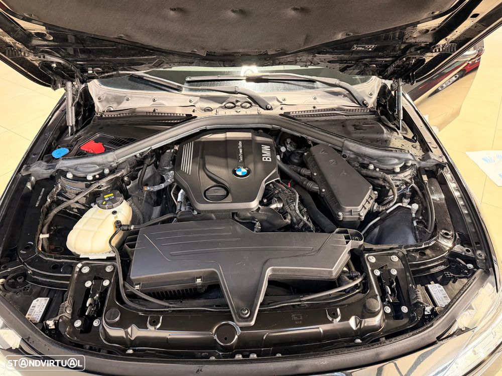 BMW 318 d Line Sport Auto - 34