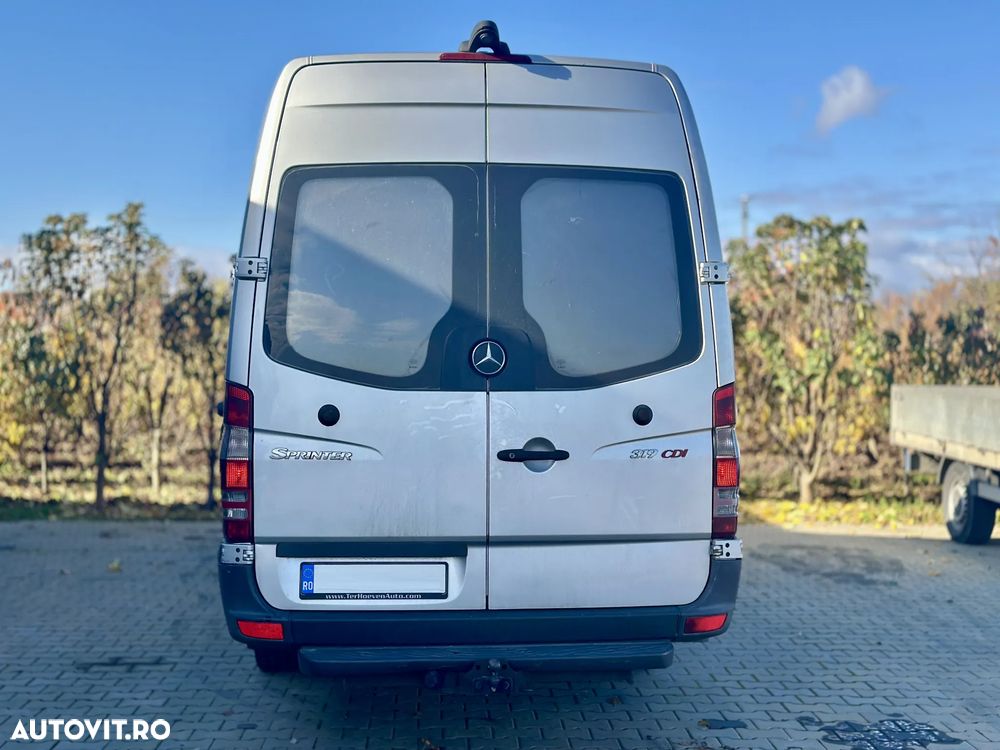 Mercedes-Benz SPRINTER 319 - 10