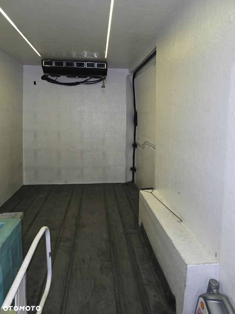 Ford Transit - 13
