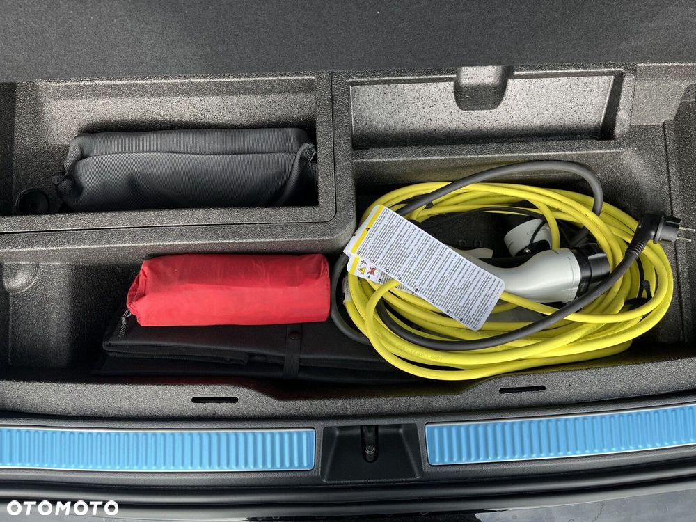 Volkswagen Passat - 19