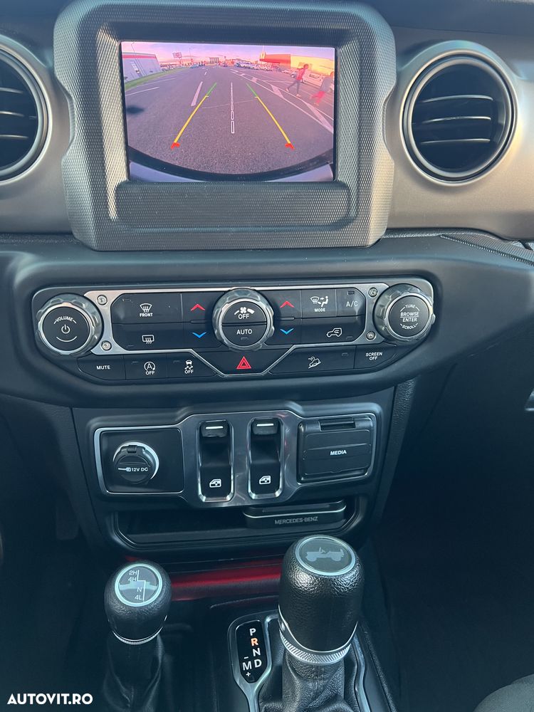 JEEP Wrangler 2021 — imagine 13