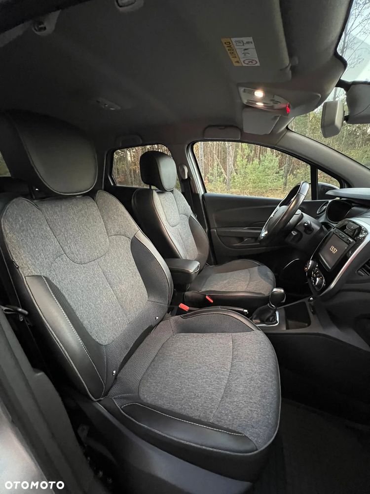 Renault Captur ENERGY dCi 90 EDC Luxe - 9