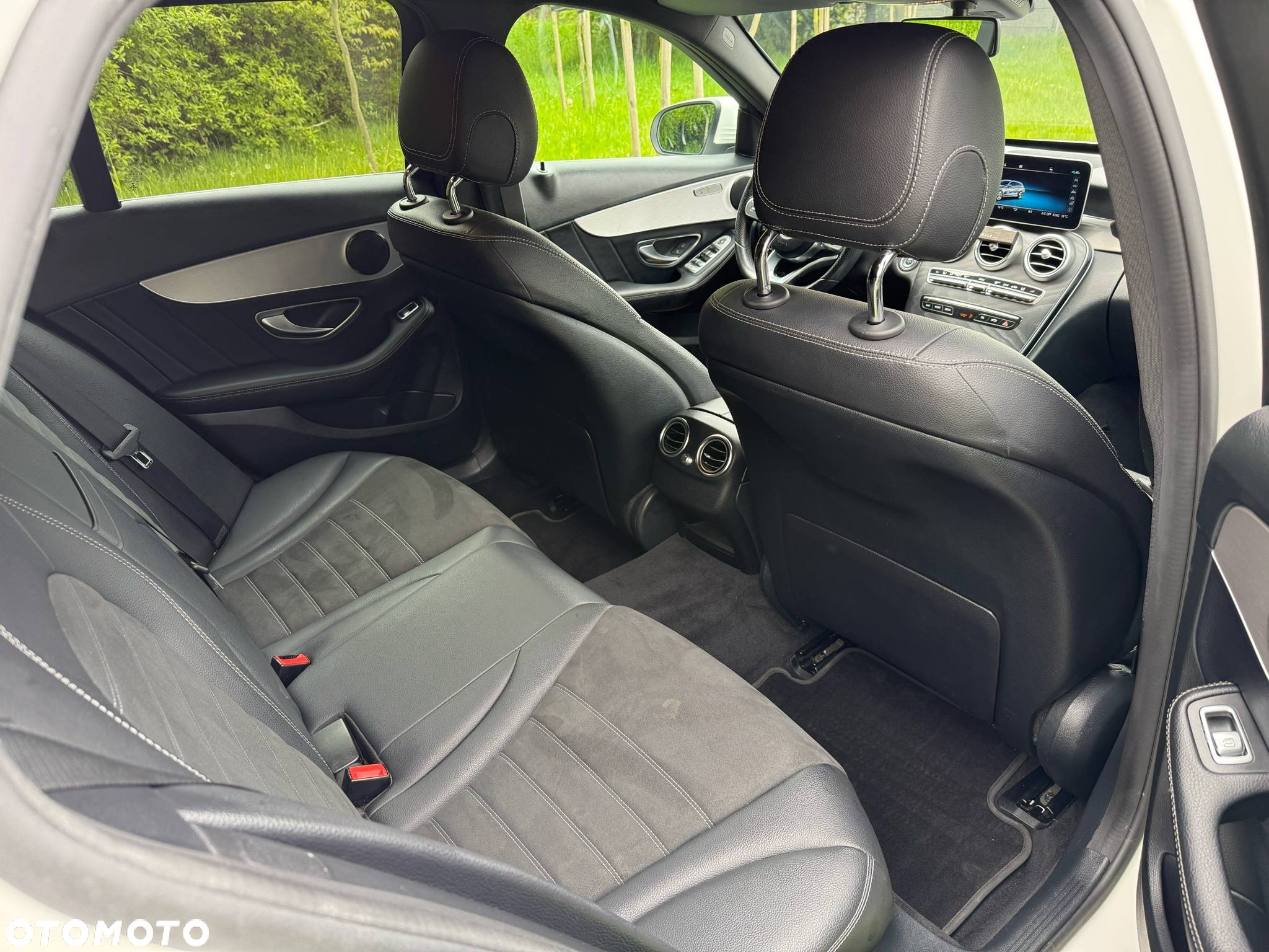 Mercedes-Benz Klasa C 220 d 9G-TRONIC - 25