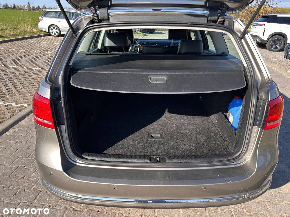 Volkswagen Passat 2.0 Blue TDI SCR Highline - 13