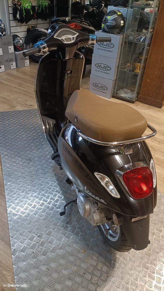 Vespa 50 Primavera - 4