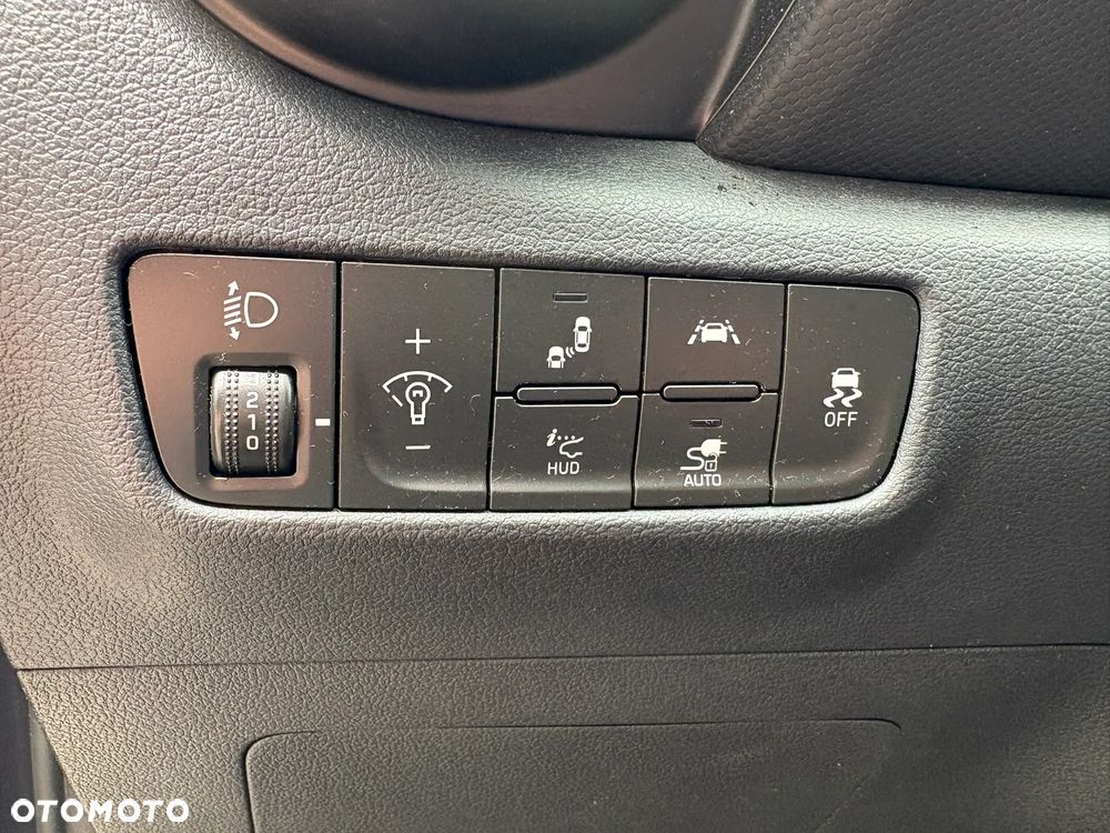 Hyundai Kona - 11