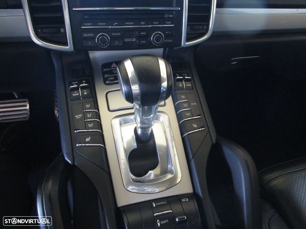 Porsche Cayenne S Tiptronic S - 42
