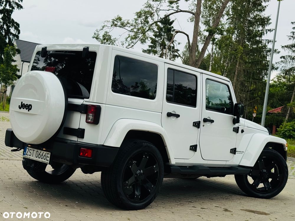 Jeep Wrangler Unlimited 2.8 CRD DPF Automatik Sahara - 13