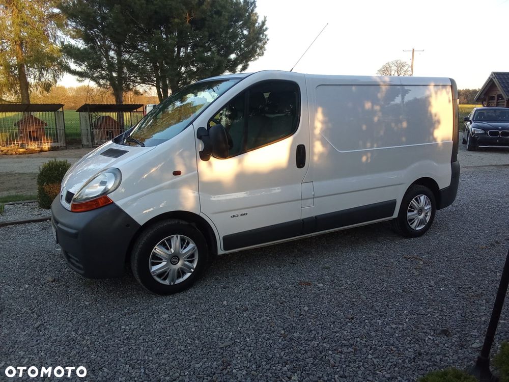 Renault Trafic - 12