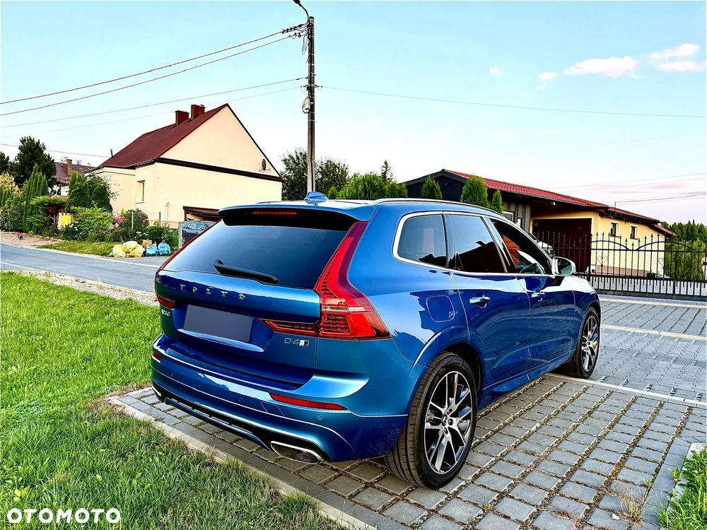 Volvo XC 60 D4 AWD R-Design - 4