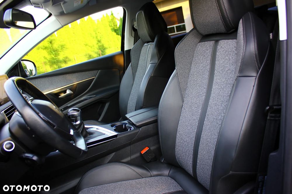Peugeot 5008 1.5 BlueHDi Allure S&S - 26