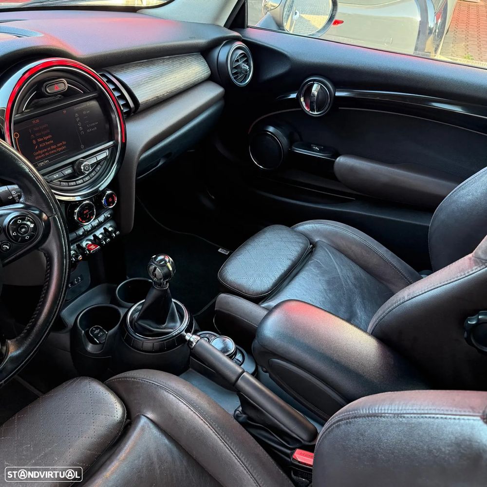 MINI 3 Portas - 18