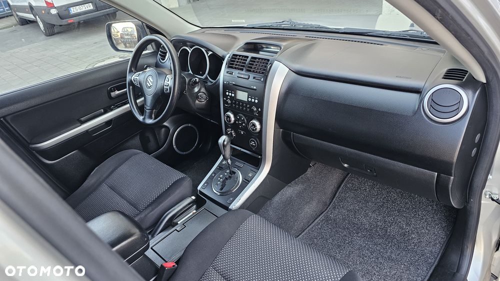 Suzuki Grand Vitara - 17