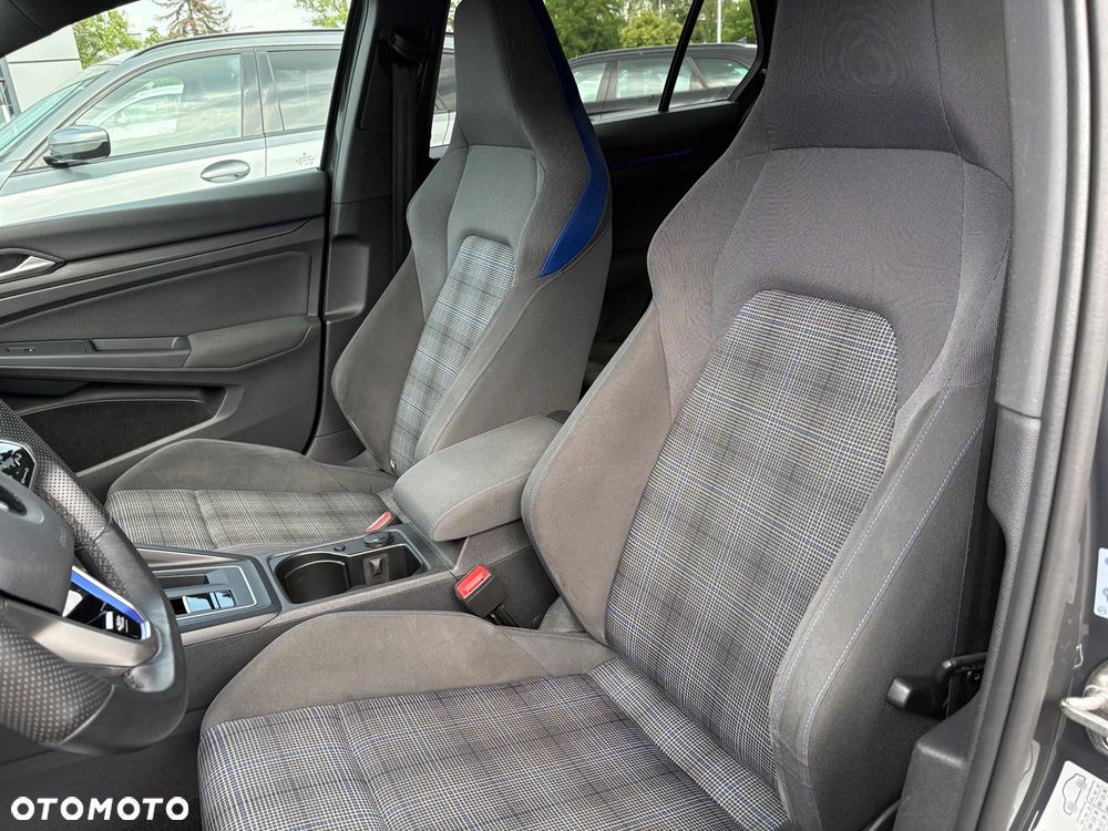 Volkswagen Golf - 14