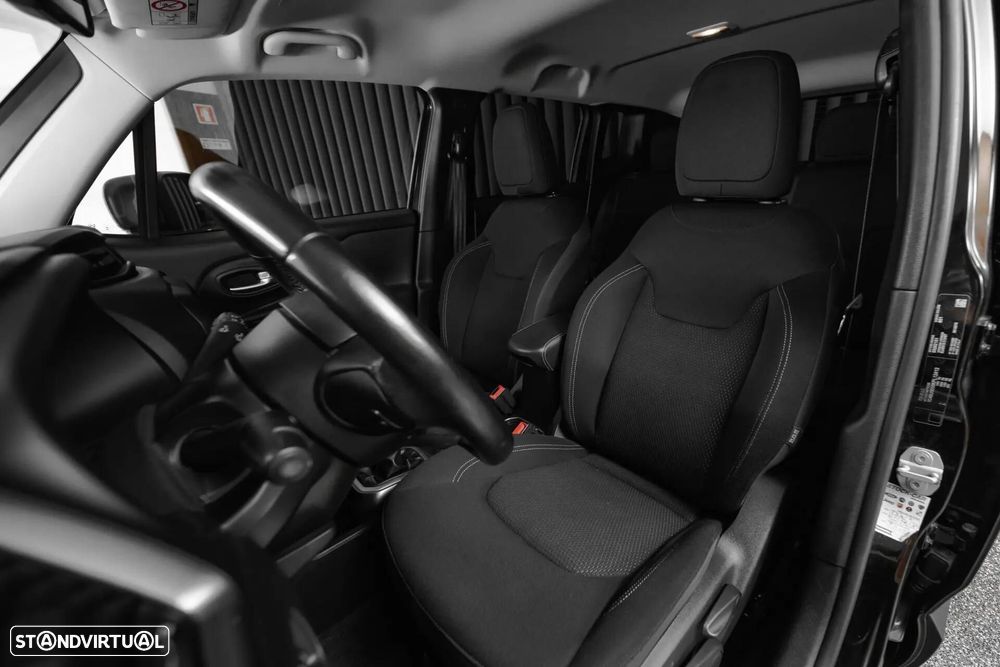 Jeep Renegade 1.0 T Limited - 35