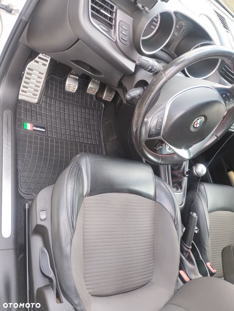 Alfa Romeo Giulietta - 6