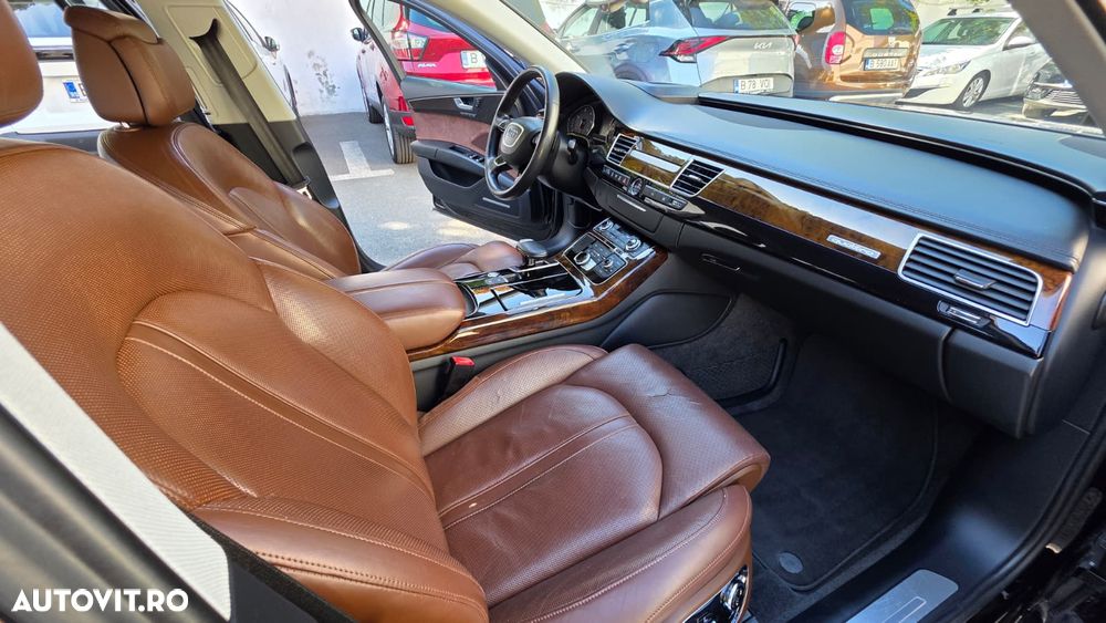 Audi A8 - 4