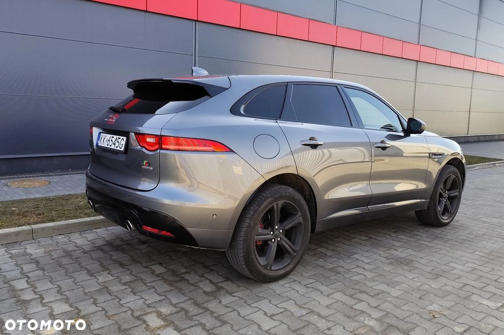 Jaguar F-Pace - 3