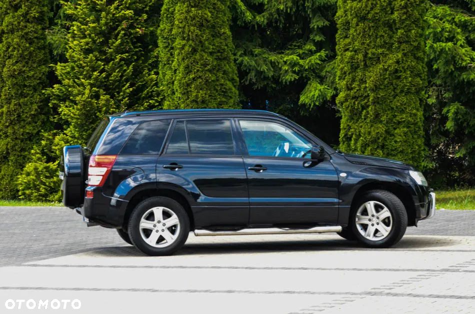 Suzuki Grand Vitara 2.0 De luxe - 18