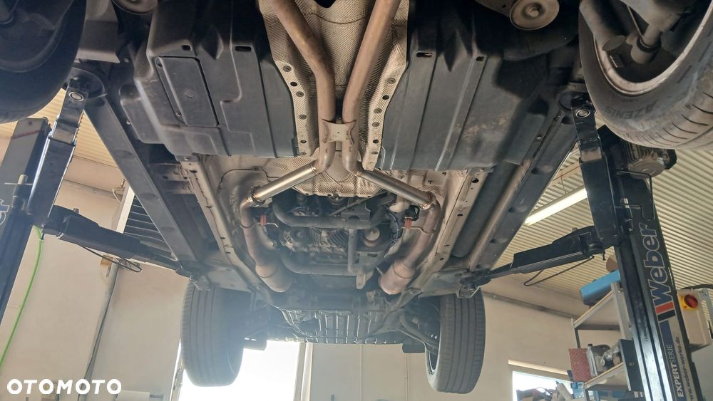 Land Rover Range Rover - 26