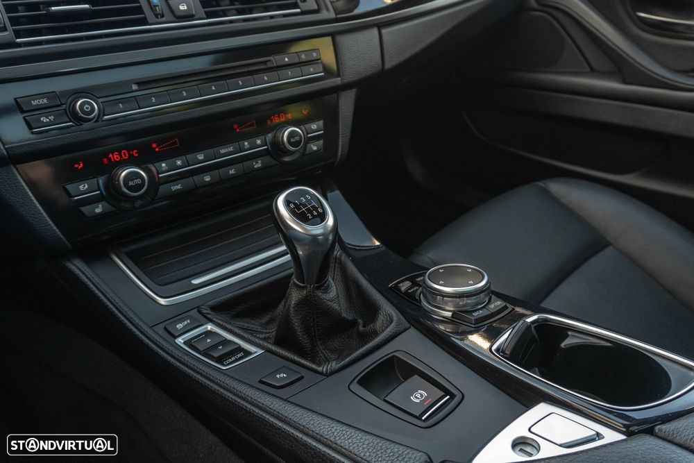 BMW 520 d Luxury Line - 17