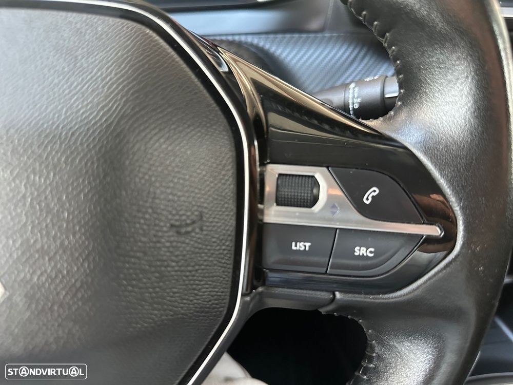 Peugeot 208 1.2 PureTech Active Pack - 16