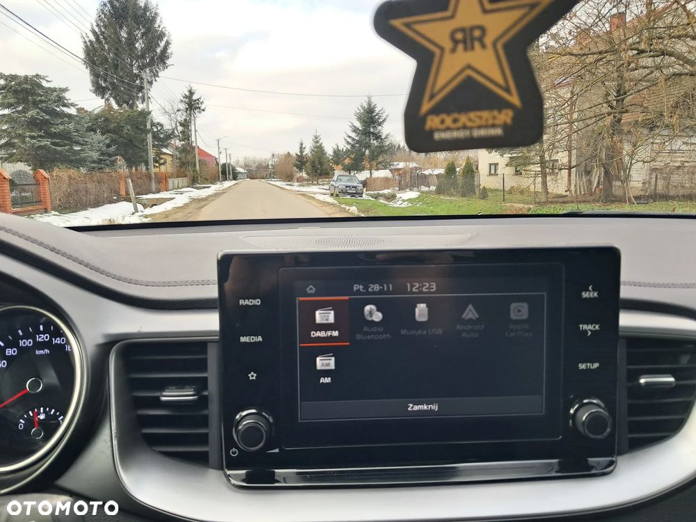 Kia Ceed 1.5 T-GDI M - 23