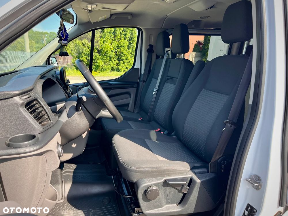 Ford Transit Custom 310 L2H1 Limited - 13