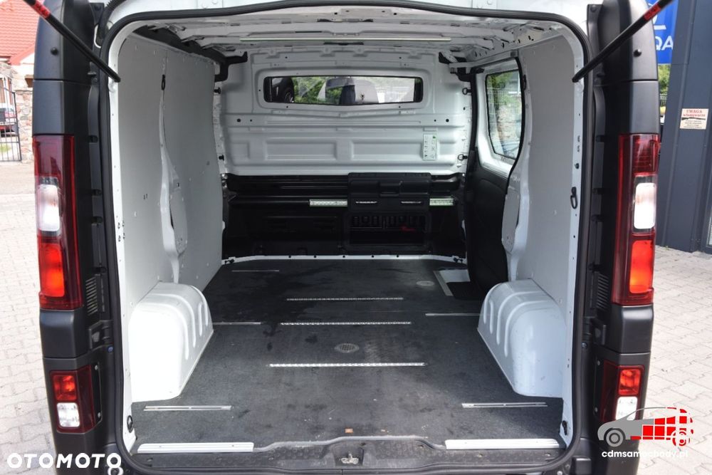 Renault Trafic - 18