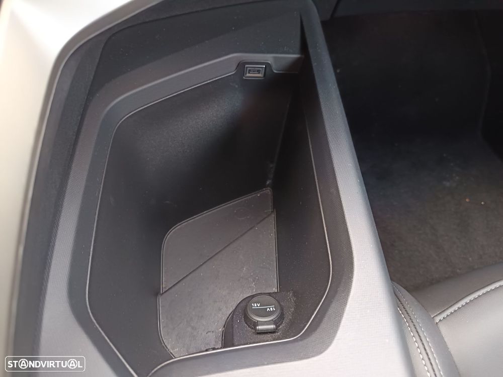 Peugeot E-5008 73 kWh Allure - 35