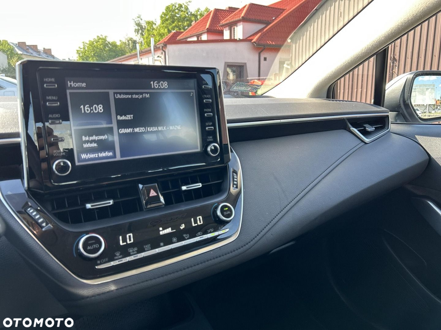 Toyota Corolla - 16