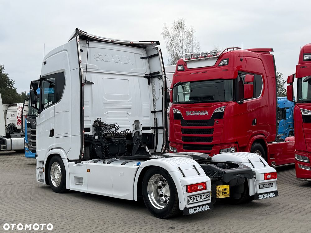 Scania 580S scania z Niemiec v8 mega low deck idealny stan 2021 pełna opcja bez egr - 11
