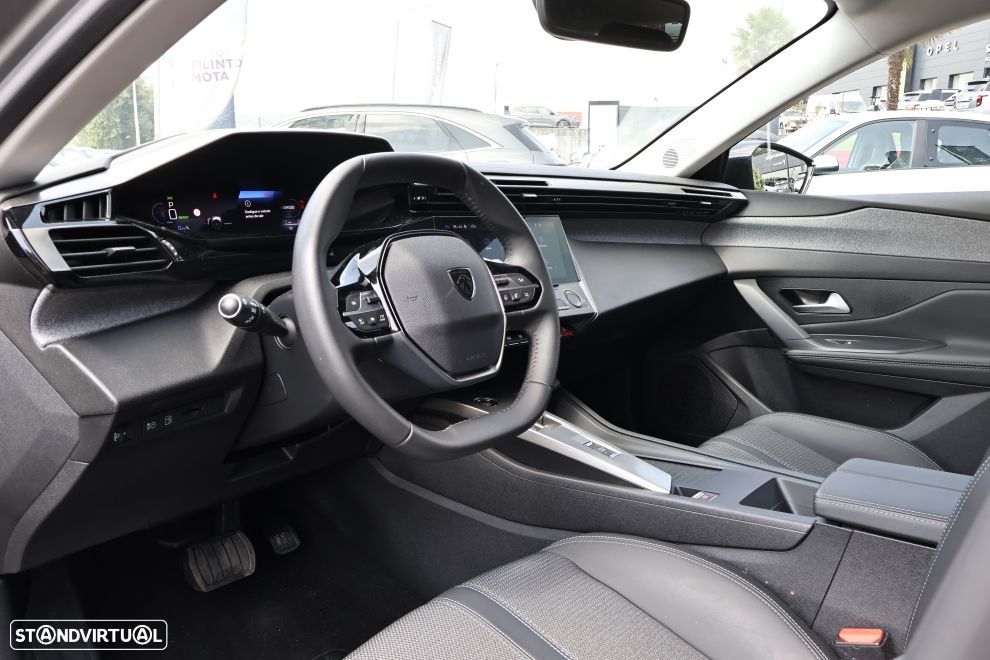 Peugeot 408 1.6 Hybrid Allure e-EAT8 - 15