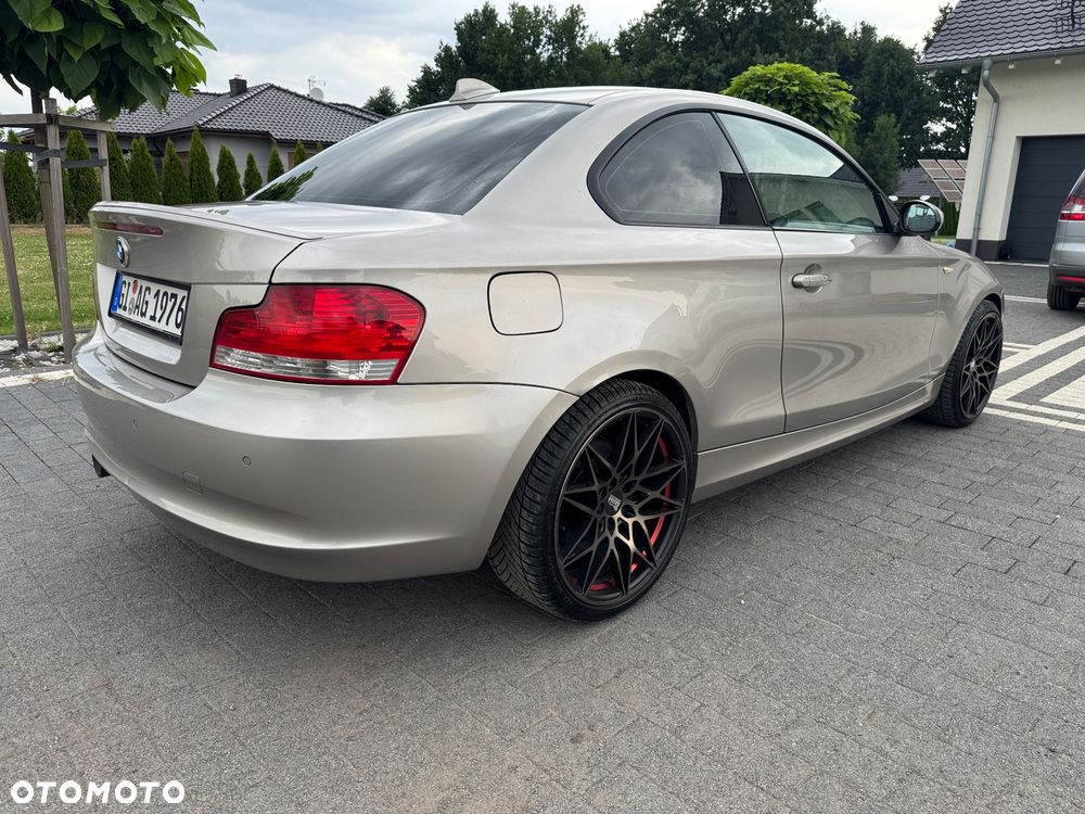 BMW Seria 1 120d DPF Edition Lifestyle - 12